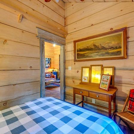 Enchanting Creekside Cabin Near Kings Canyon Park! Badger Zewnętrze zdjęcie