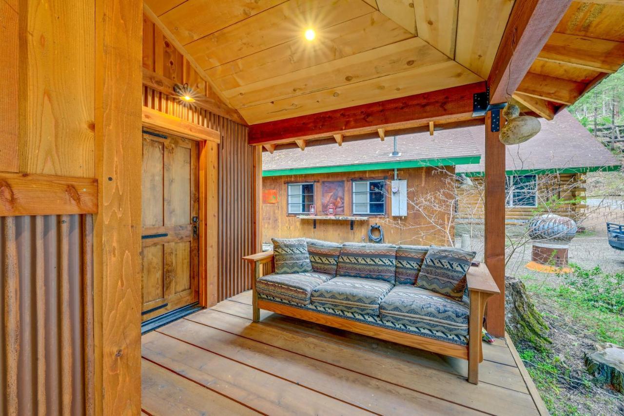 Enchanting Creekside Cabin Near Kings Canyon Park! Badger Zewnętrze zdjęcie
